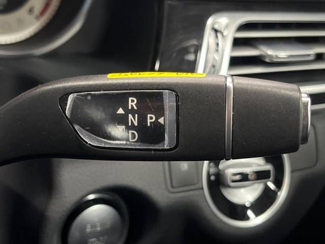 Mercedes Benz E-CLASS 2015-05 185704-11