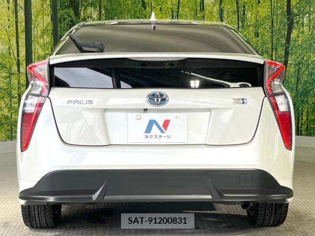 Toyota PRIUS 2016-03 366309-15