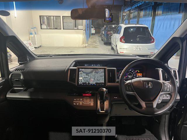 Honda e 2014-02 235365-3