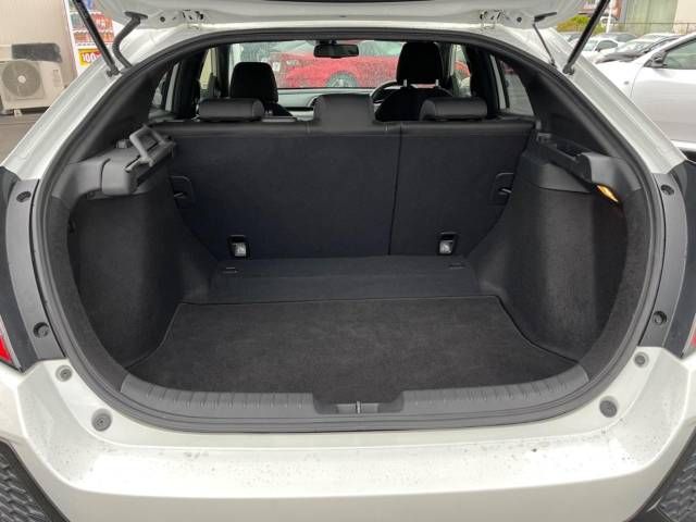 Honda CIVIC 2017-09 185852-11