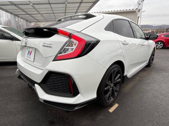 Honda CIVIC 2017-09 185852-16