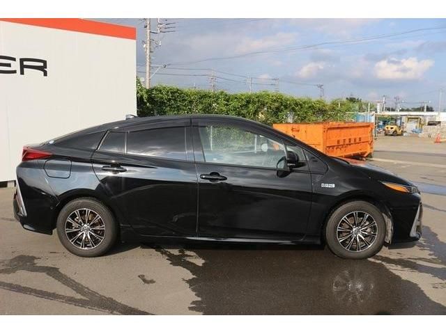 Toyota PRIUS PHV 2017-06 7296-2
