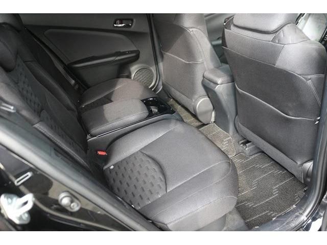 Toyota PRIUS PHV 2017-06 7296-11