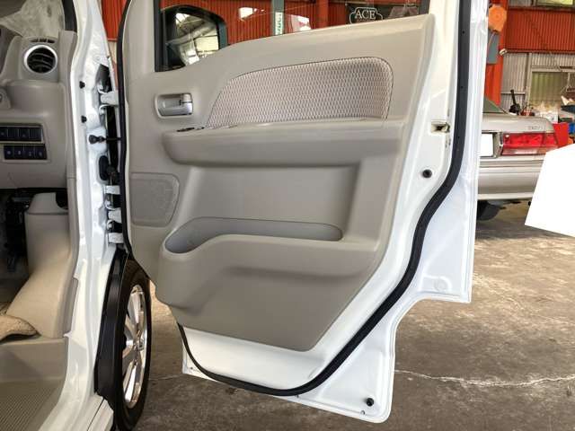 Nissan CLIPPER RIO 2018-02 8508-18
