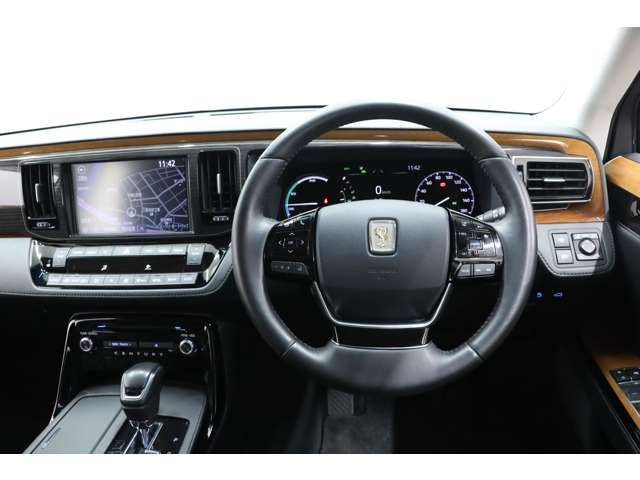 Toyota CENTURY 2018-08 194361-9