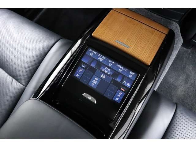 Toyota CENTURY 2018-08 194361-14