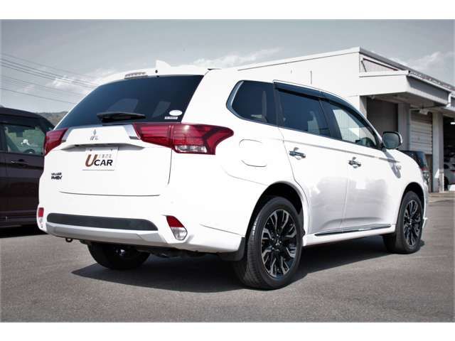 Mitsubishi OUTLANDER PHEV 2018-08 2939-1