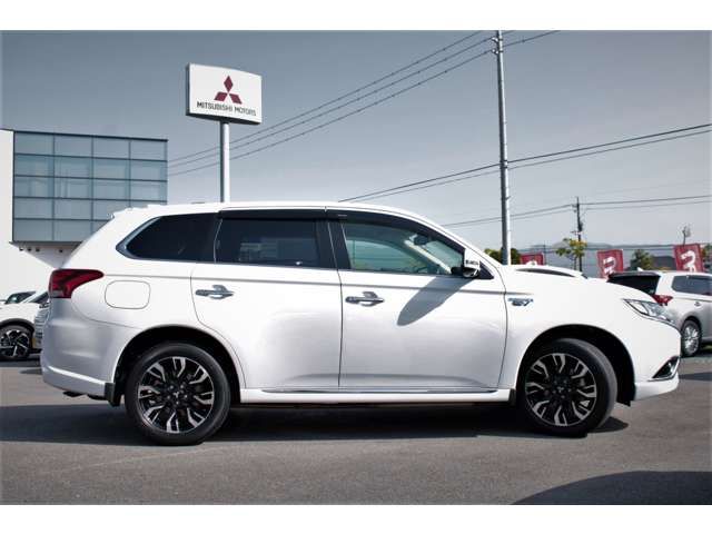 Mitsubishi OUTLANDER PHEV 2018-08 2939-16