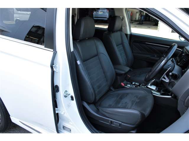 Mitsubishi OUTLANDER PHEV 2018-08 2939-10