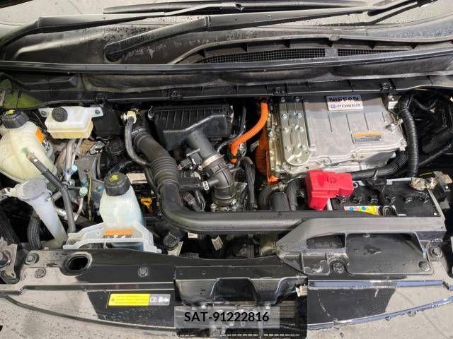 Nissan SERENA 2019-09 239212-18