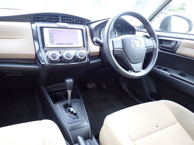 Toyota COROLLA AXIO 2012-11 29192-1