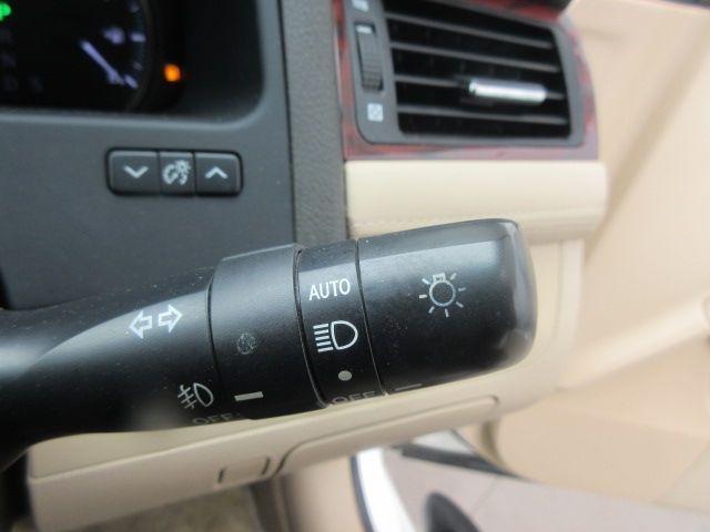 Toyota CROWN SEDAN 2010-05 12333-23