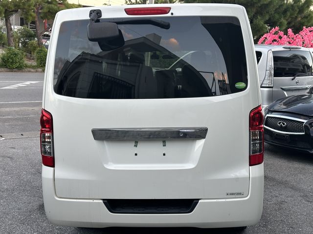 Isuzu COMO 2017-01 17505-4