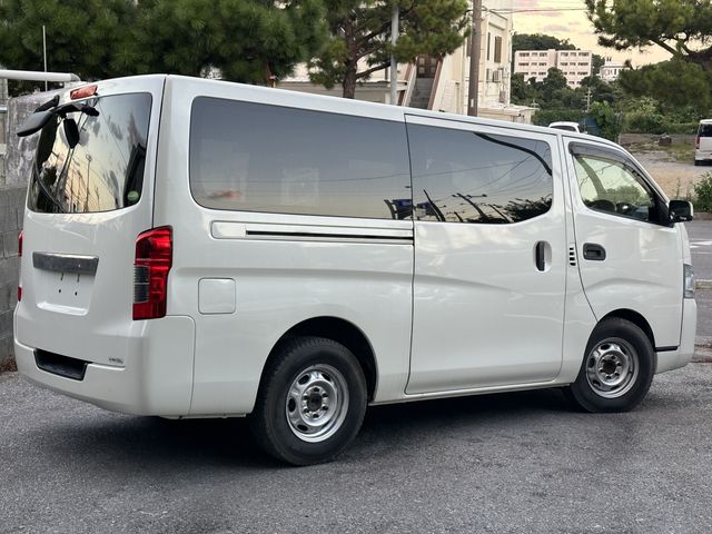 Isuzu COMO 2017-01 17505-3
