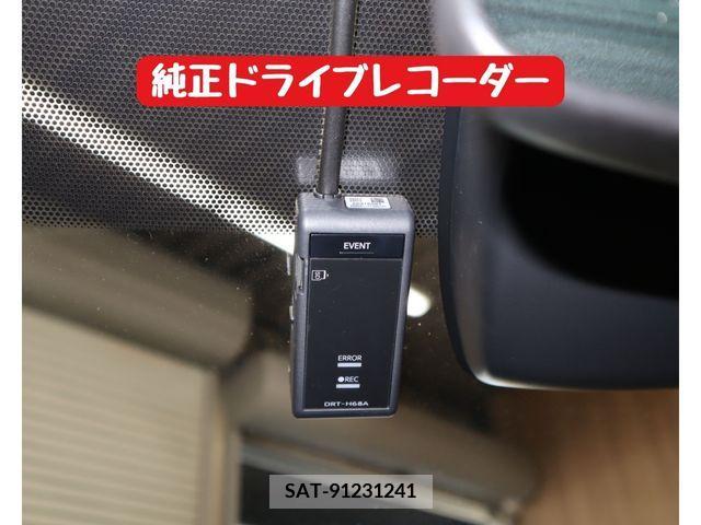 Toyota COROLLA SEDAN 2019-10 378950-21