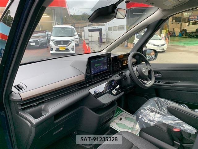 Nissan SERENA 2023-06 254451-24