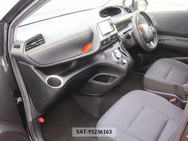 Toyota SIENTA 2015-12 285104-1