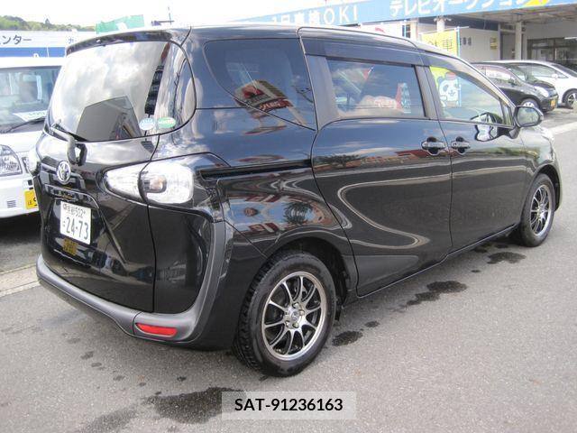 Toyota SIENTA 2015-12 285104-7