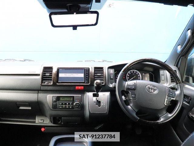 Toyota HIACE VAN 2021-01 352326-16