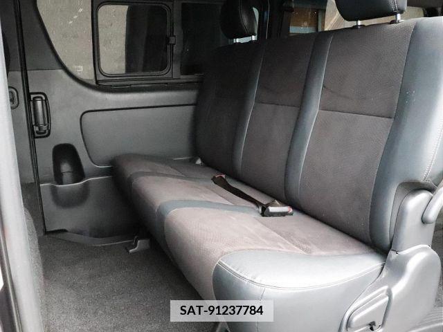 Toyota HIACE VAN 2021-01 352326-12