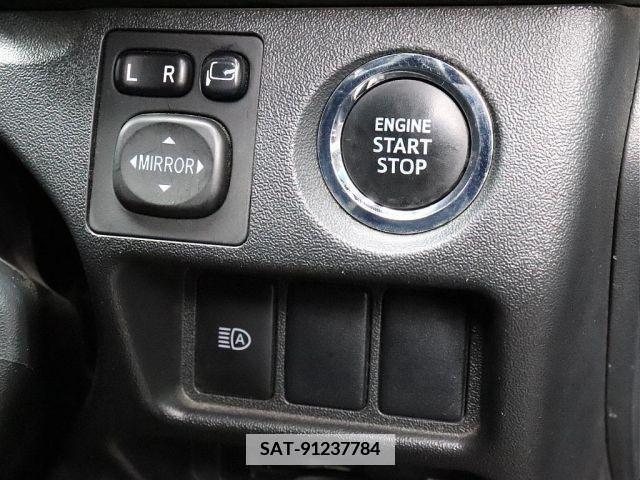 Toyota HIACE VAN 2021-01 352326-18