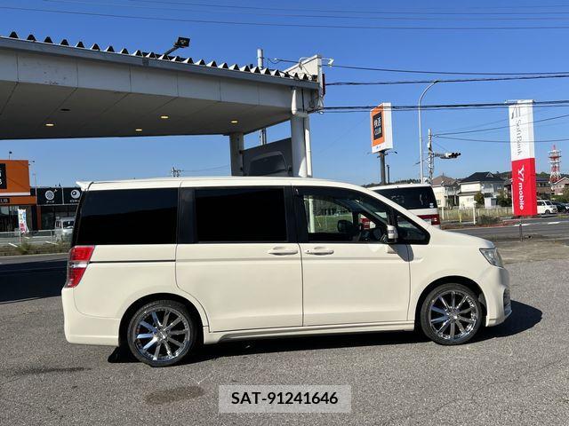 Honda STEP WGN 2010-10 347616-2