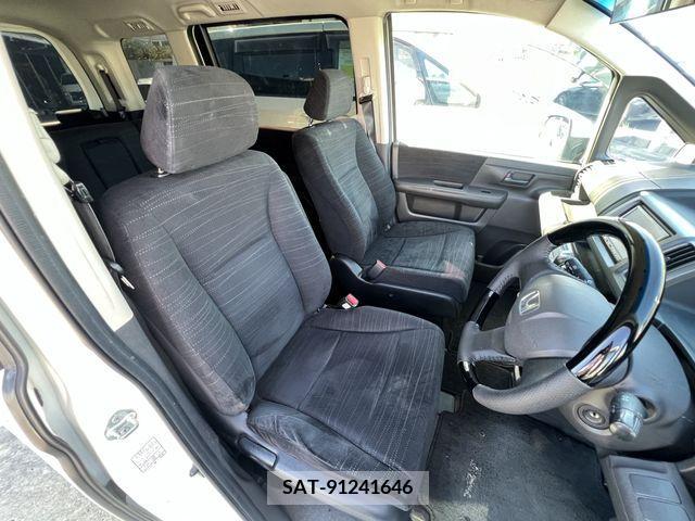 Honda STEP WGN 2010-10 347616-9