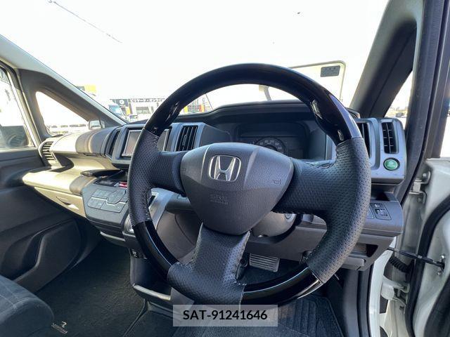 Honda STEP WGN 2010-10 347616-15