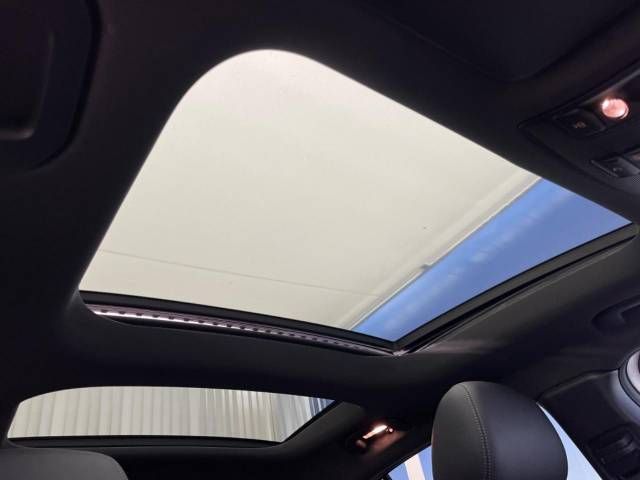 Mercedes Benz GLA-CLASS 2018-03 190233-3