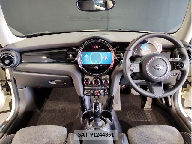 Bmw MINI 2022-03 235981-1