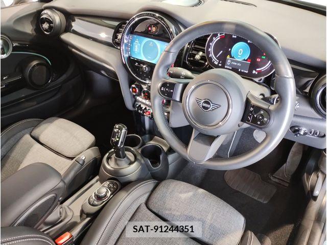 Bmw MINI 2022-03 235981-13