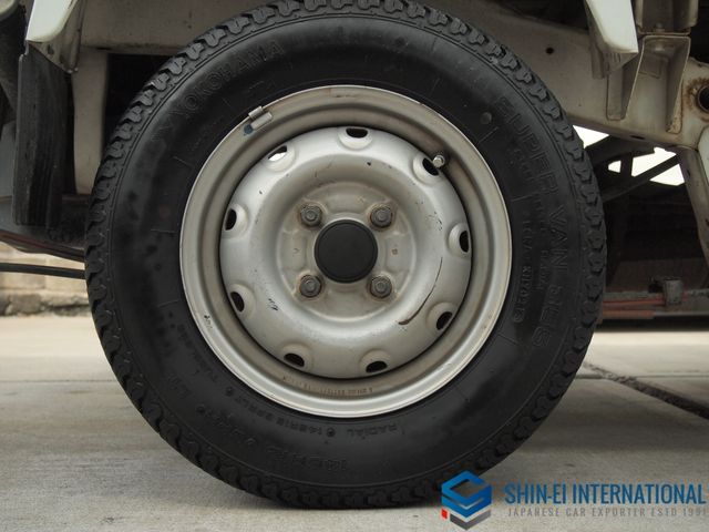 Suzuki CARRY TRUCK 1998-01 15720-3