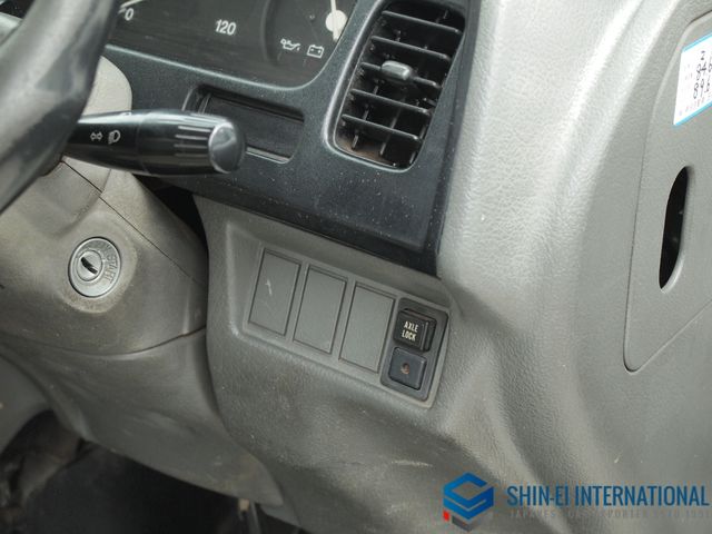 Suzuki CARRY TRUCK 1998-01 15720-11