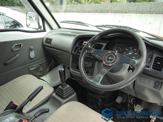 Suzuki CARRY TRUCK 1998-01 15720-2
