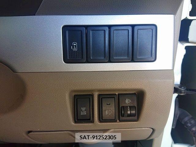 Mitsubishi TOWN BOX 2015-03 287961-10