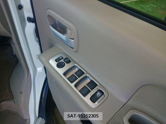 Mitsubishi TOWN BOX 2015-03 287961-11