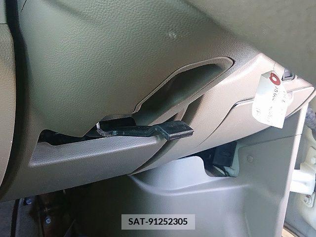 Mitsubishi TOWN BOX 2015-03 287961-12