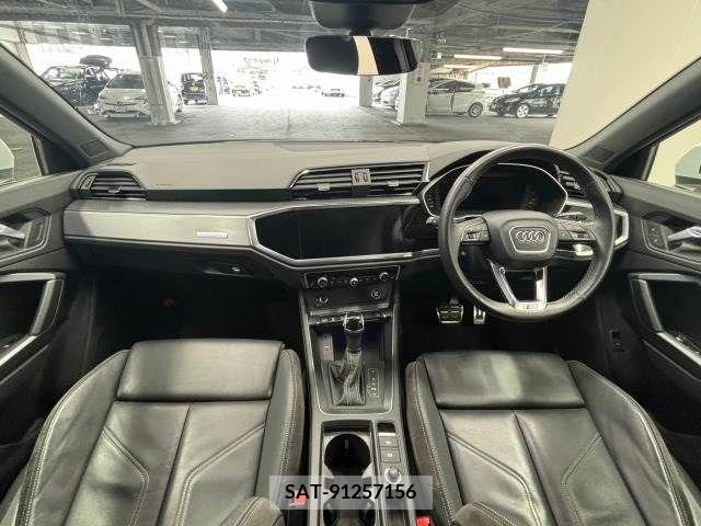 Audi Q3 2021-09 375162-1