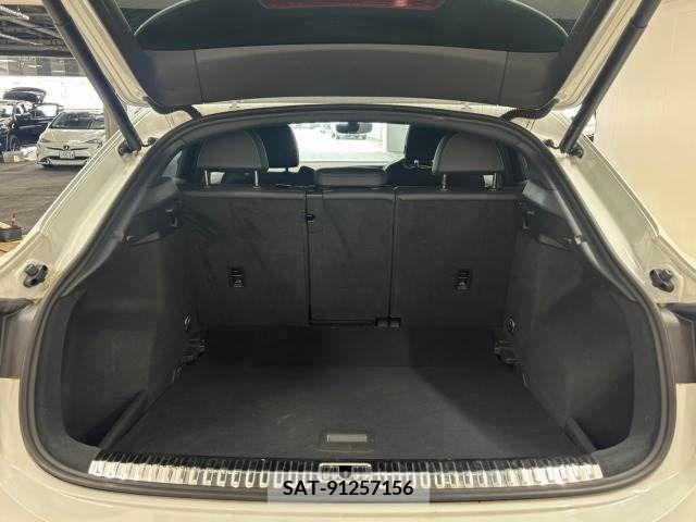 Audi Q3 2021-09 375162-12