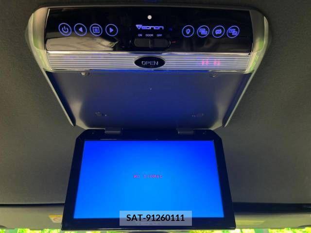 Toyota VOXY 2017-10 374599-3