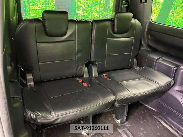 Toyota VOXY 2017-10 374599-10