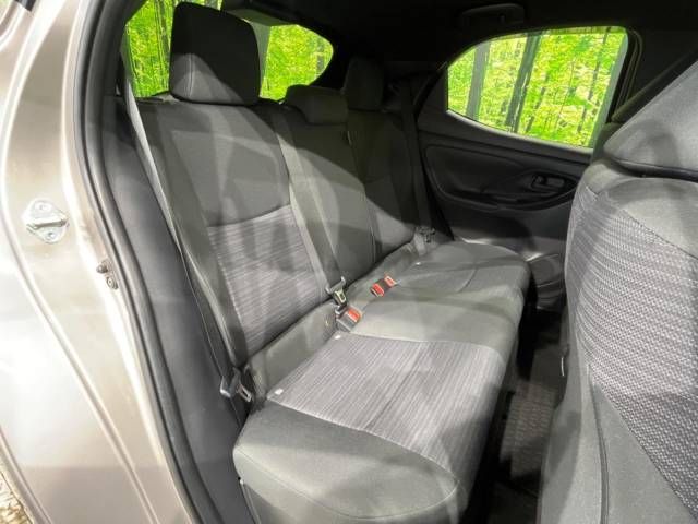 Toyota YARIS 2022-04 182156-9