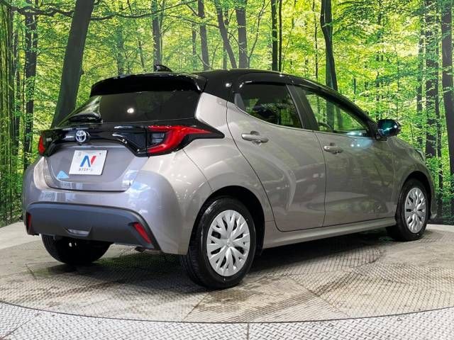 Toyota YARIS 2022-04 182156-17
