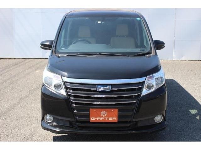 Toyota NOAH 2014-03 8380-7