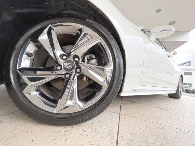 Toyota CROWN SEDAN 2018-07 9622-17