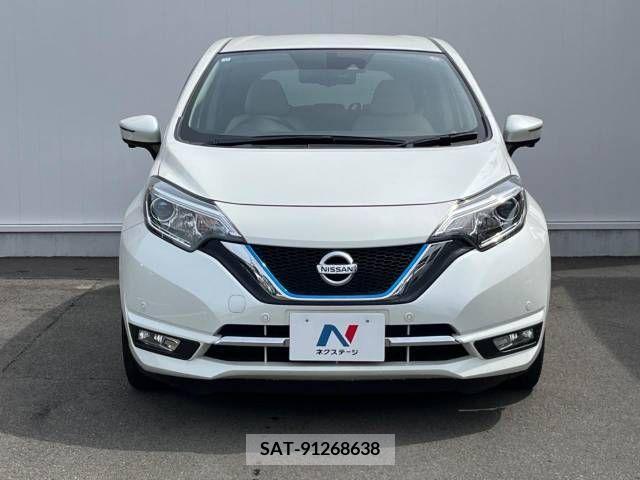 Nissan NOTE 2016-11 298113-14
