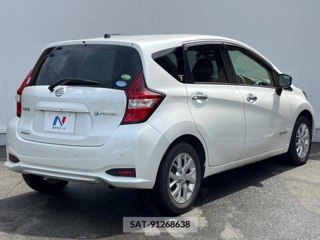 Nissan NOTE 2016-11 298113-17