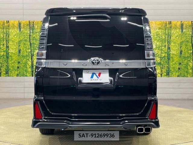 Toyota VOXY 2020-02 321661-16