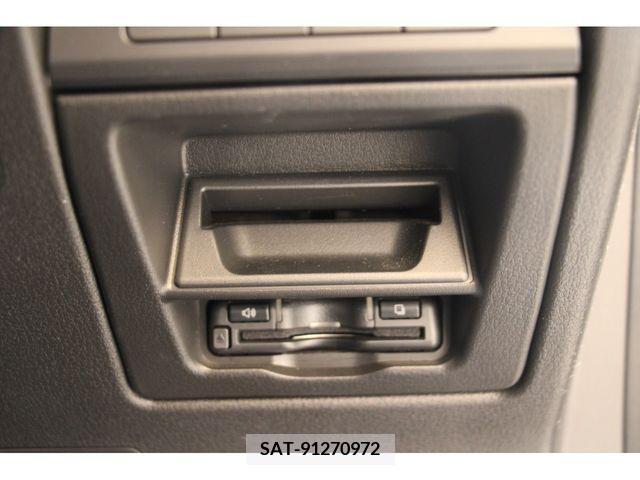 Mazda MX-30 2021-03 212599-14