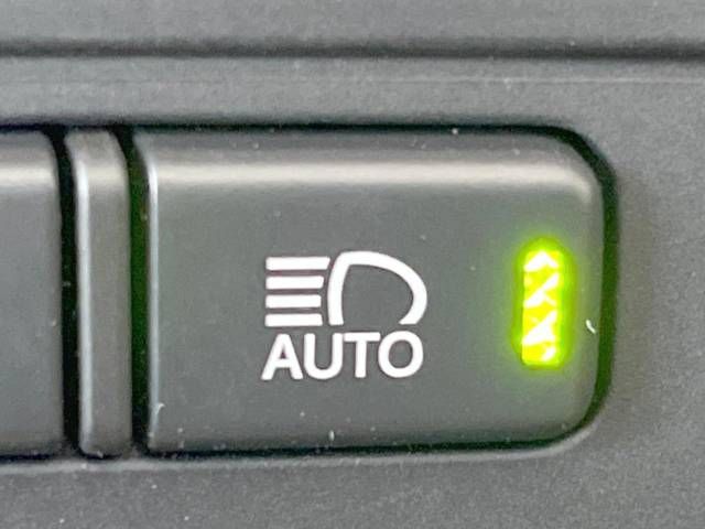 Toyota CROWN MAJESTA 2013-11 21858-9